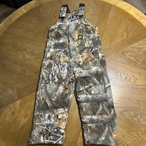 Berne RealTree Edge Insulated Camouflage Bib Overalls Hunting youth XS 5-6